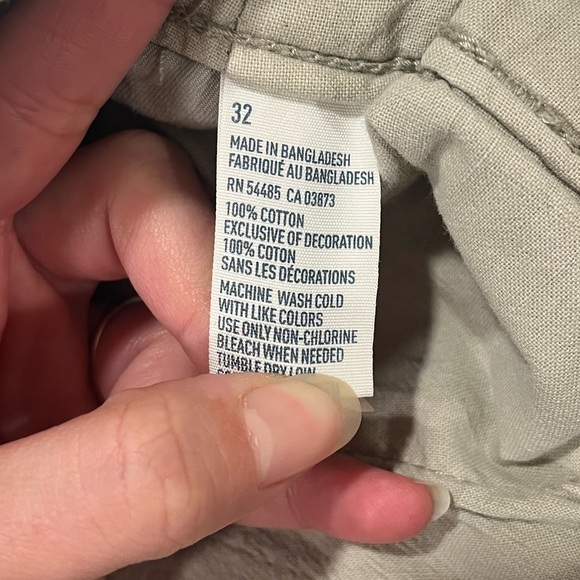 American Eagle Men's Classic Shorts - tan - Size 32 - Picture 5 of 9